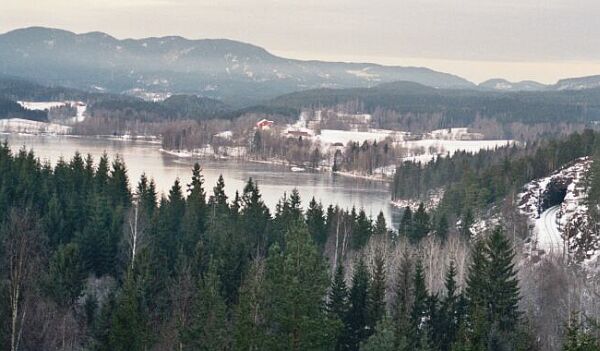 Maridalsvannet, Nordmarka, winter 2003/04, 42kb